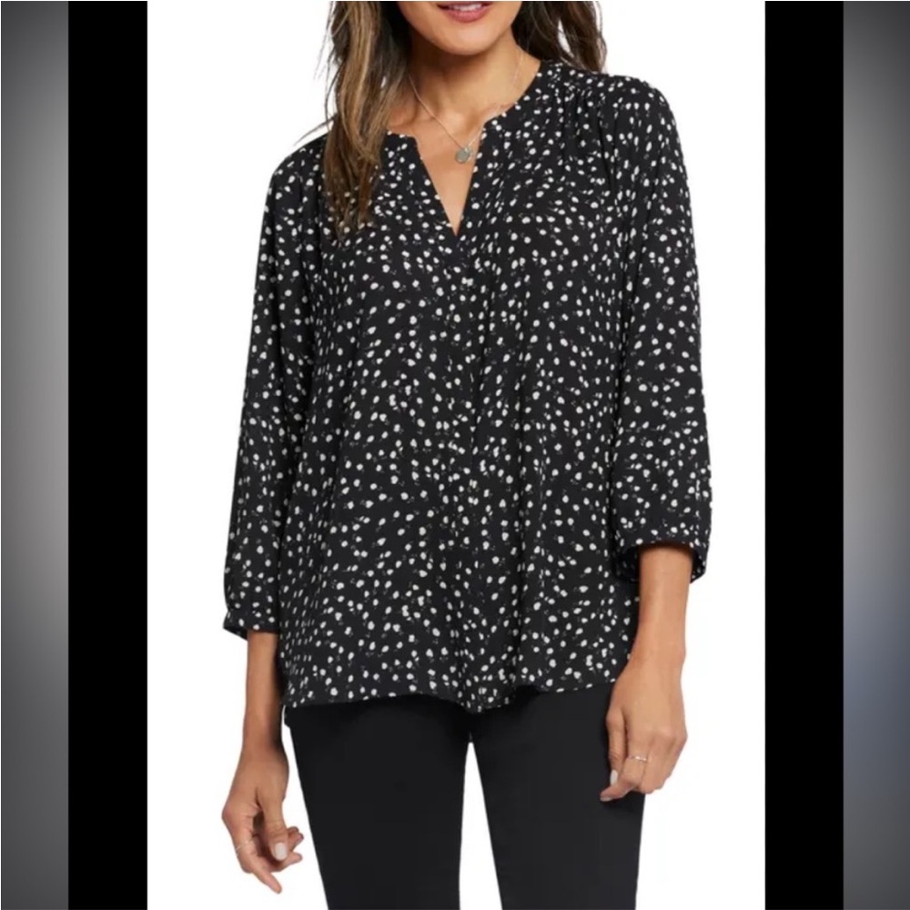 NYDJ Button Front Polka Dot Top Size Large in Black and White